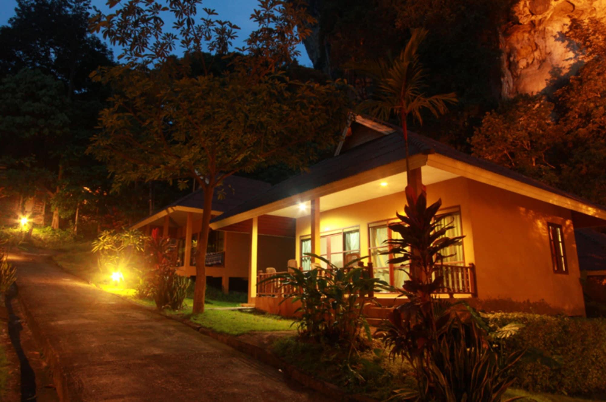 Tonsai Bay Resort Esterno foto