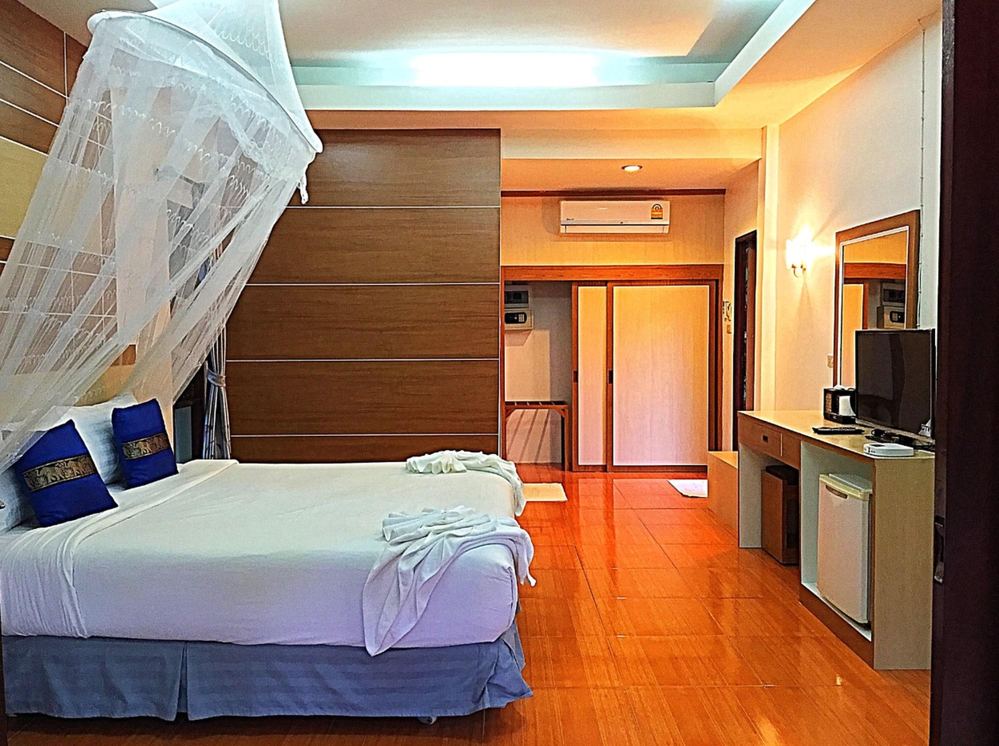 Tonsai Bay Resort Esterno foto
