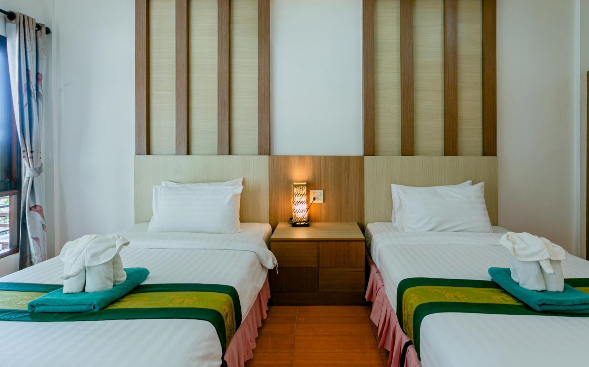 Tonsai Bay Resort Esterno foto