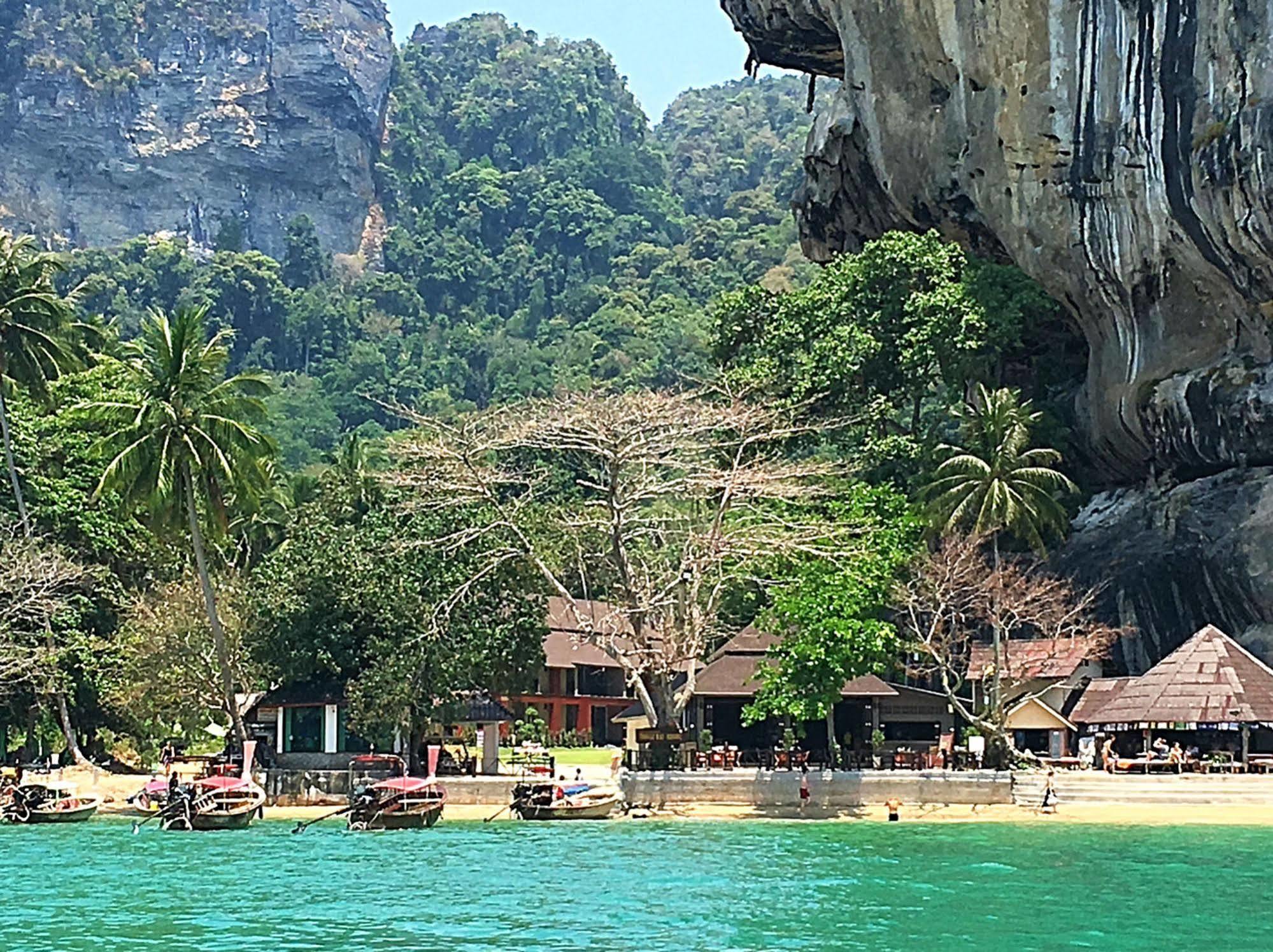 Tonsai Bay Resort Esterno foto
