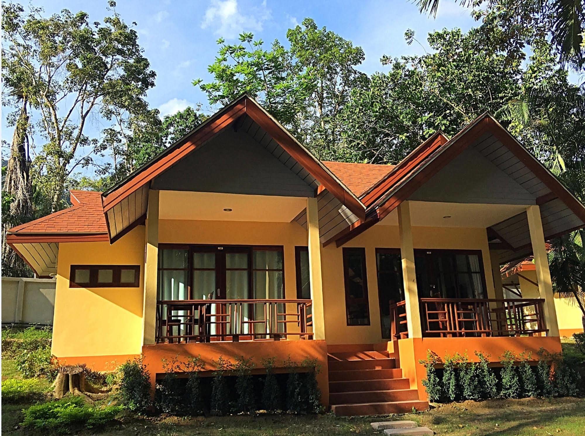 Tonsai Bay Resort Esterno foto