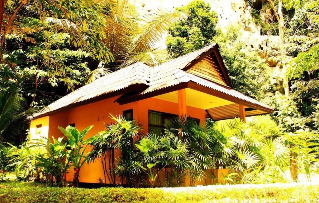 Tonsai Bay Resort Esterno foto